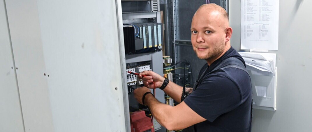 Elektriker:in/Elektroniker:in im Tagesdienst im Müllheizkraftwerk Neustadt, 1. Bild